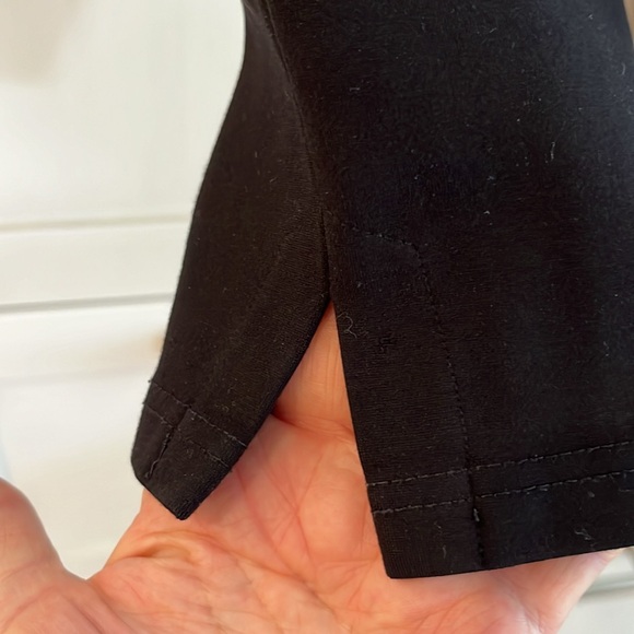 EUC Sympli black straight leg pull on ankle length pant with small side vent - Picture 4 of 8